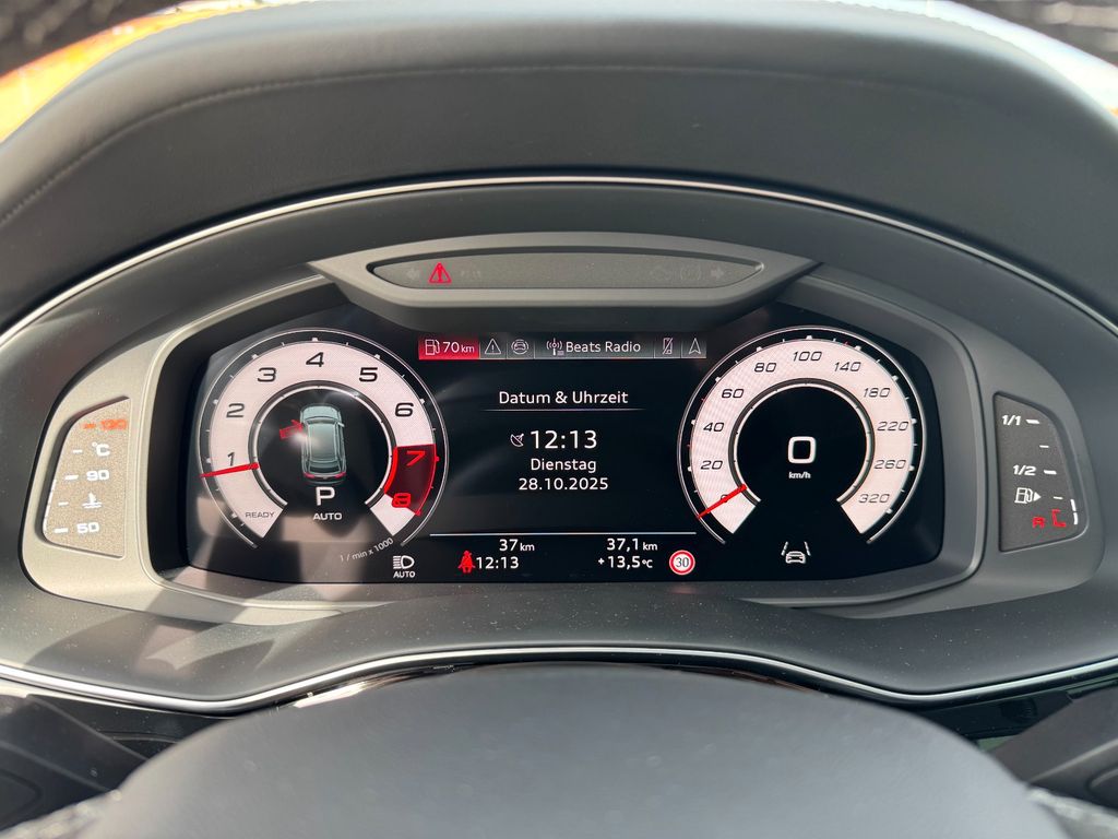 Audi RSQ8 2025