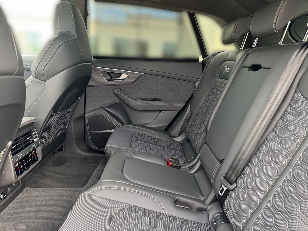 Audi RSQ8 2025