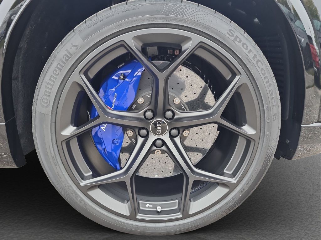 Audi RSQ8 2025