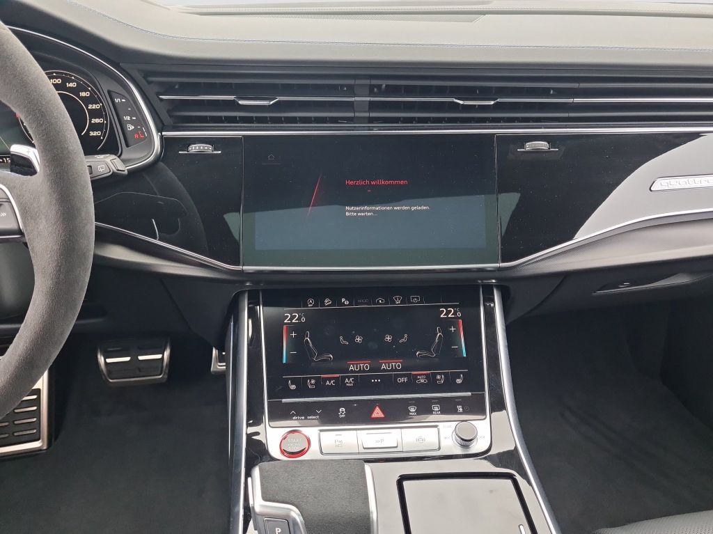 Audi RSQ8 2025