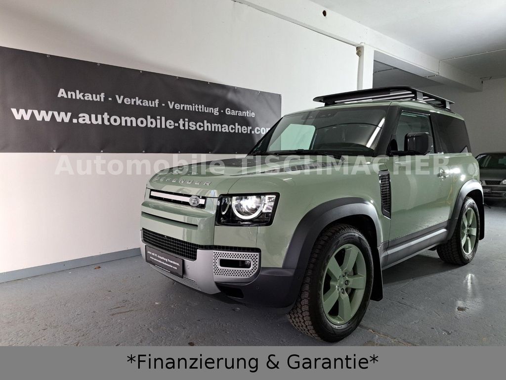 Land Rover Defender 2023