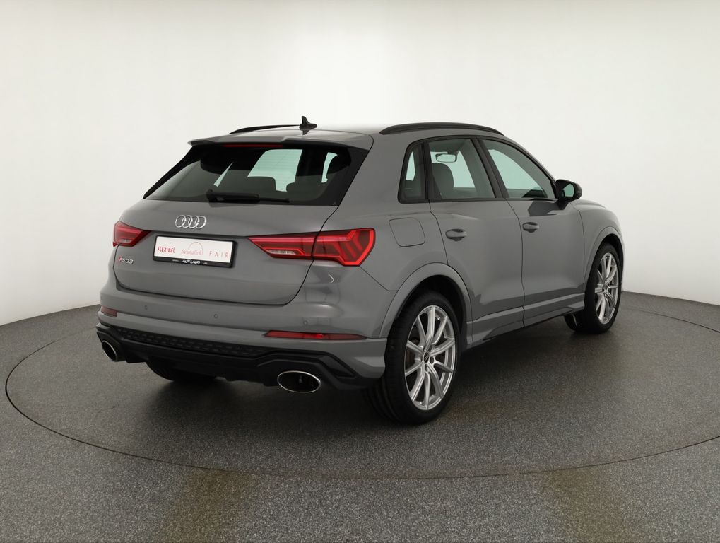 Audi RSQ3 2021