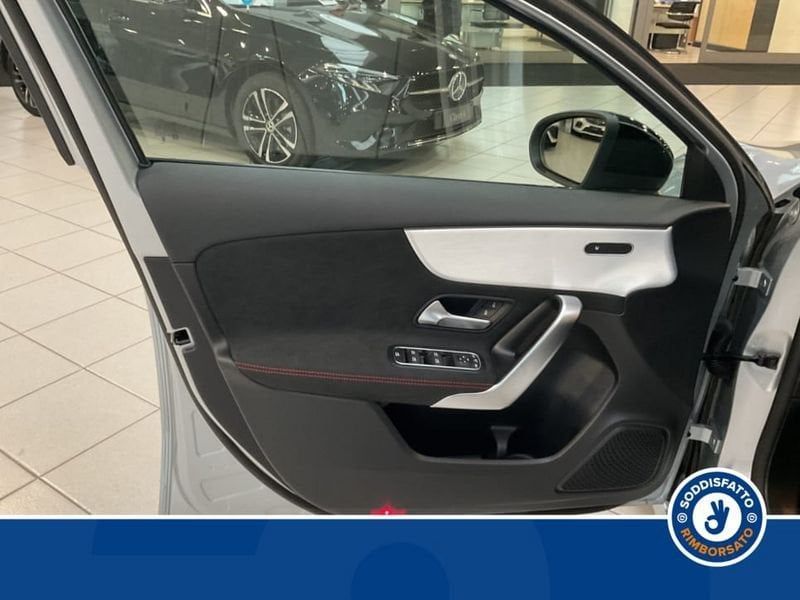 Mercedes-Benz A 180 2025