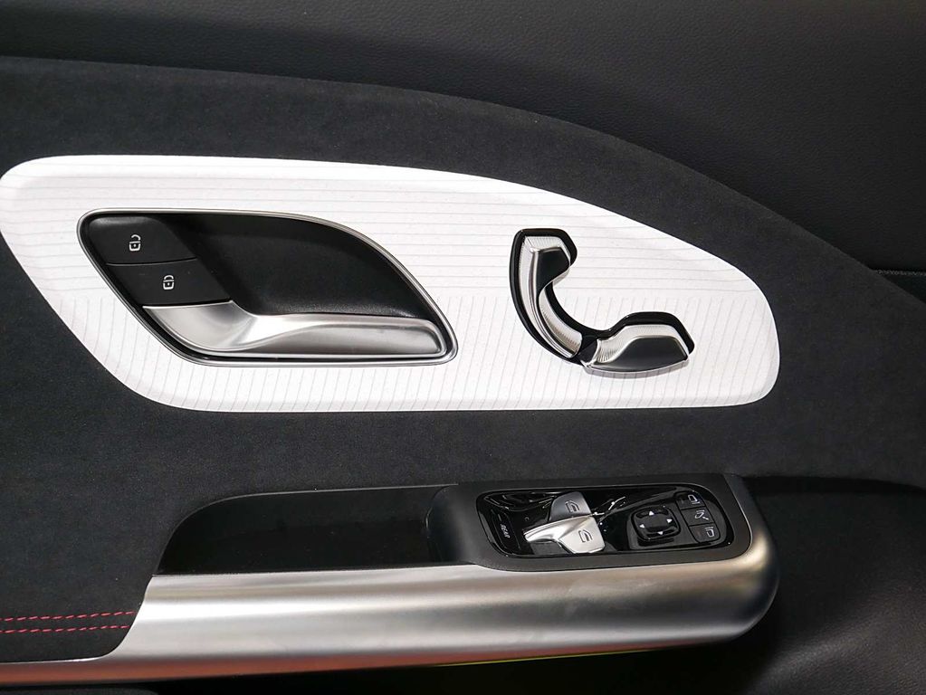 Mercedes-Benz CLA 250 2025