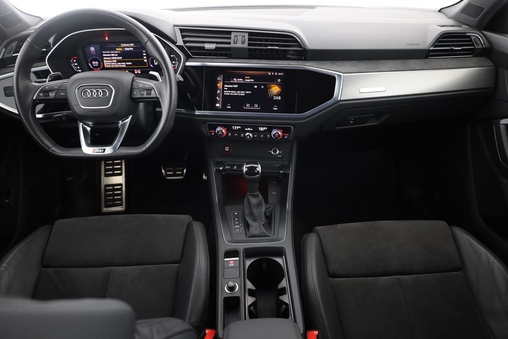 Audi RSQ3 2021