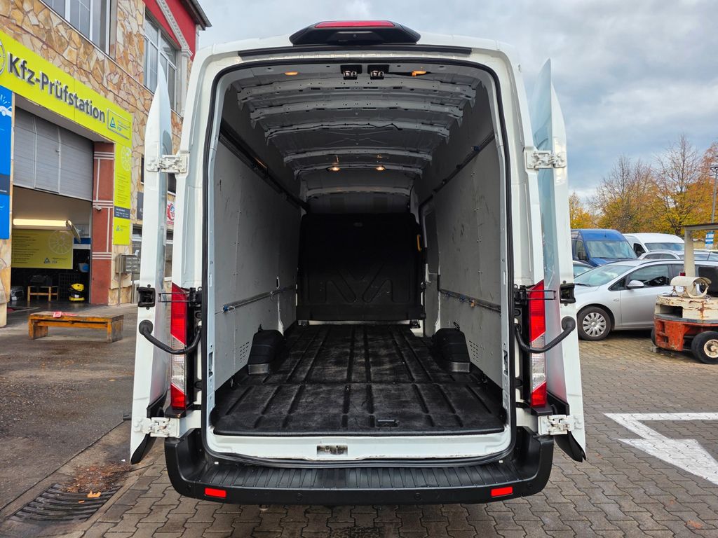 Ford Transit 2021