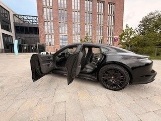 Porsche Taycan 2023