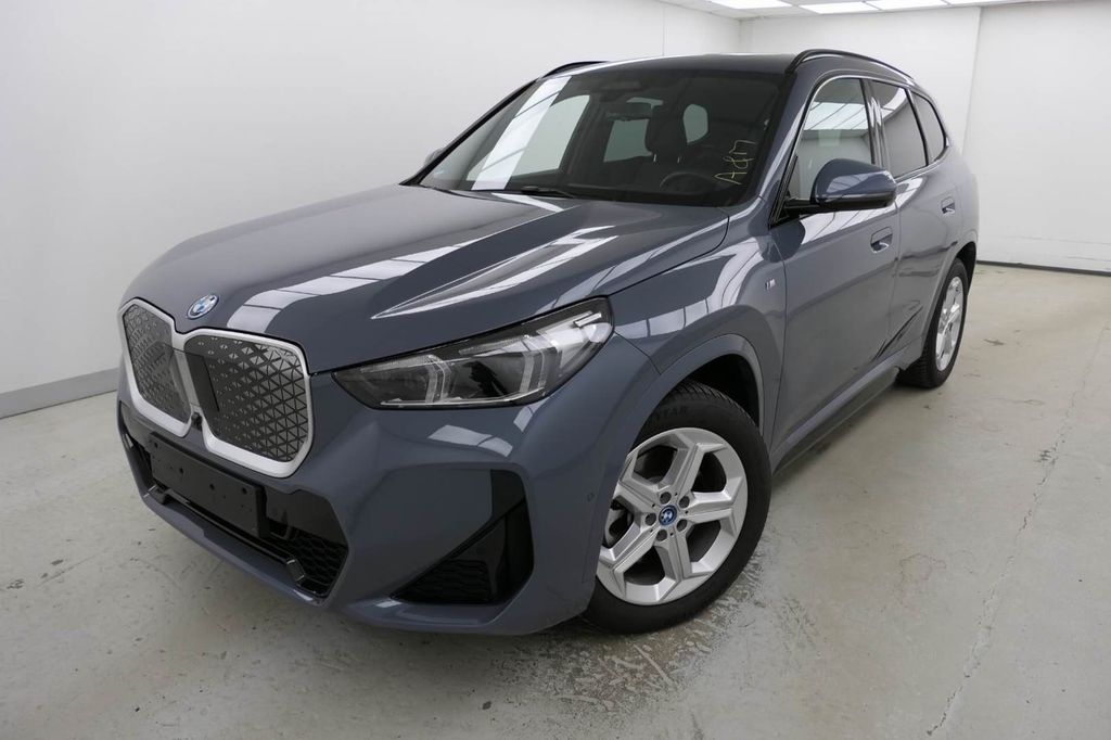 BMW iX1 2024