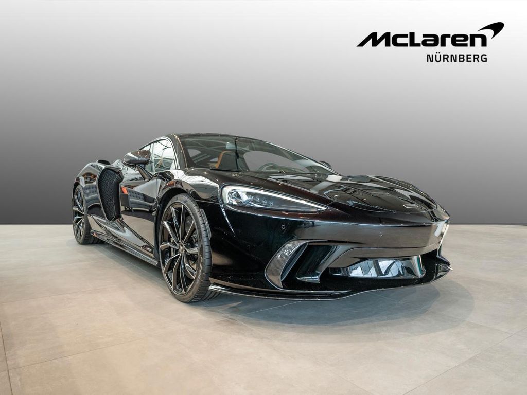 McLaren GT