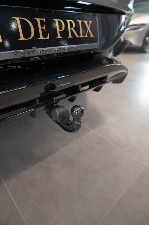 Aston Martin DBX 2025