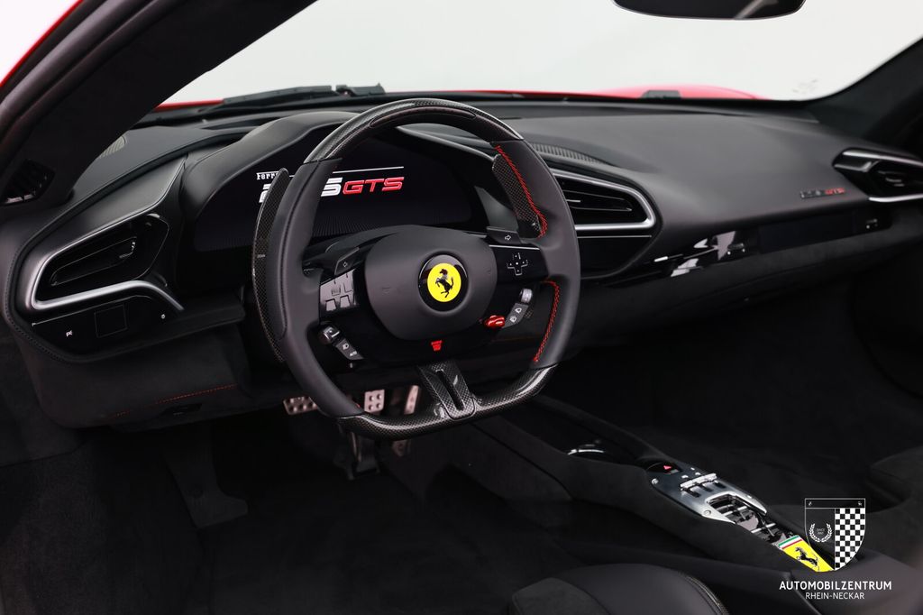 Ferrari 296 GTS 2024