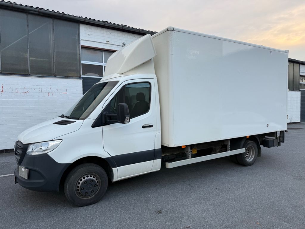 Mercedes-Benz Sprinter 2021