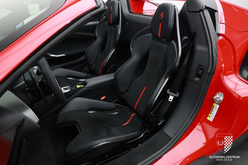 Ferrari 296 GTS 2024