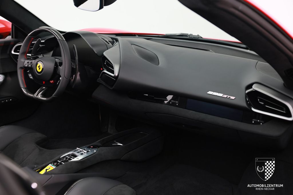 Ferrari 296 GTS 2024