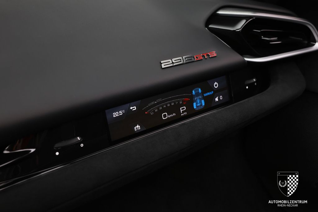 Ferrari 296 GTS 2024