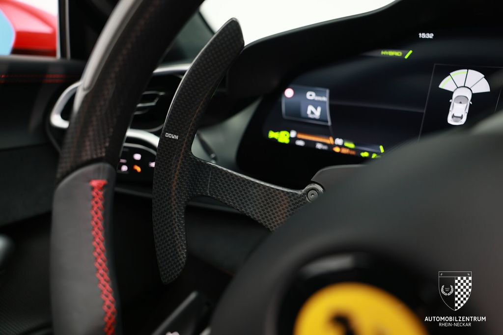 Ferrari 296 GTS 2024