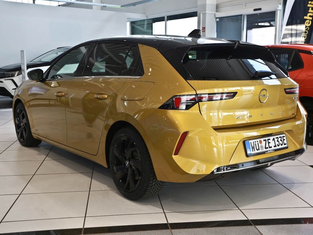 Opel Astra 2022