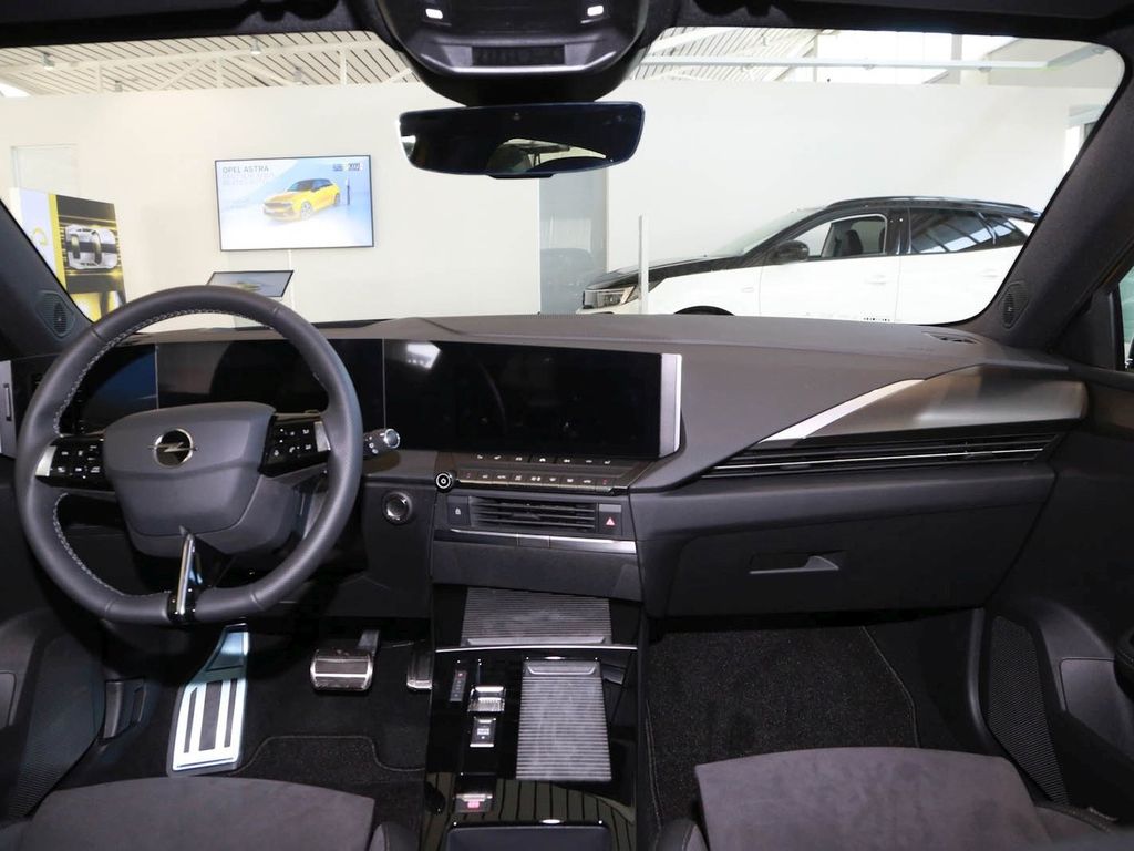 Opel Astra 2022