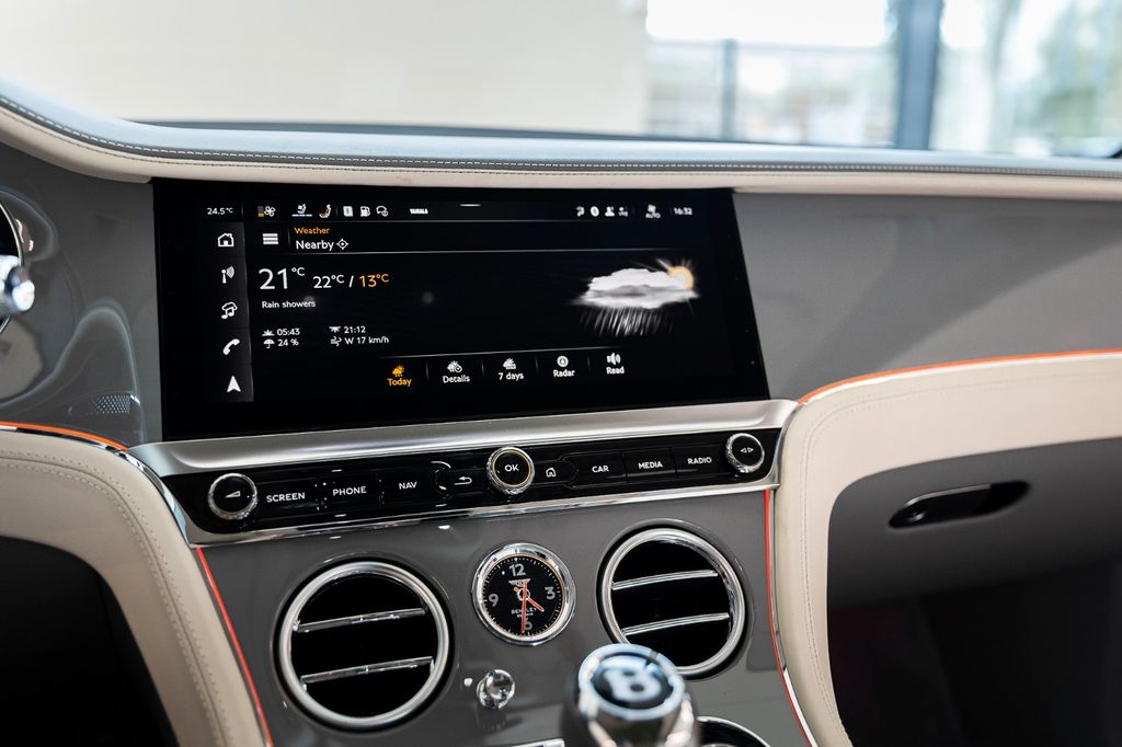 Bentley Continental GT 2025