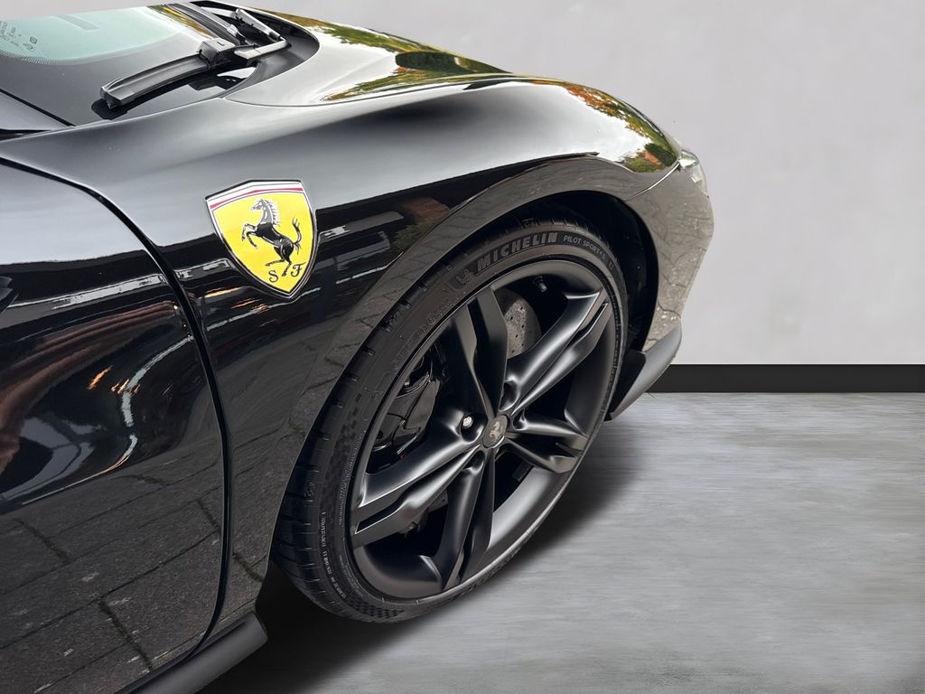 Ferrari 296 GTS 2025