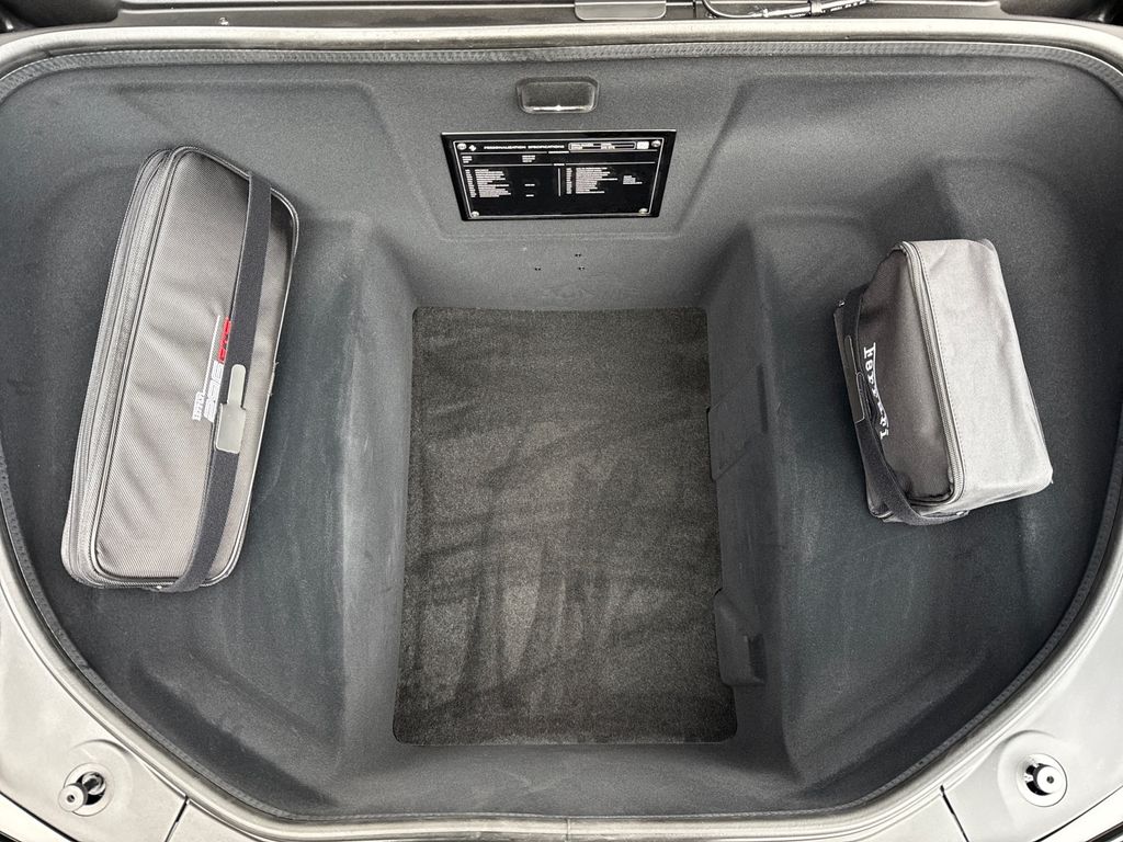 Ferrari 296 GTS 2025