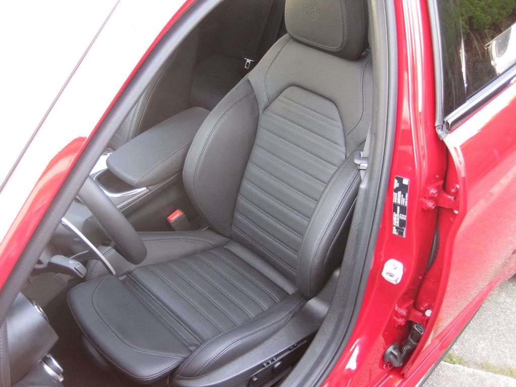 Alfa Romeo Giulia 2025