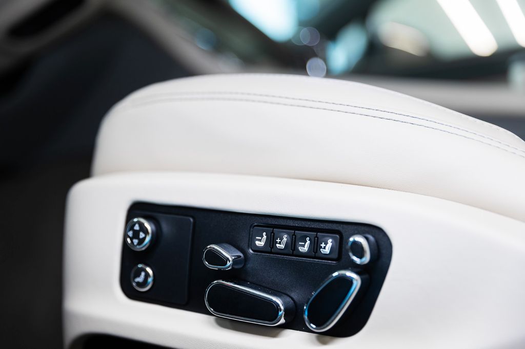 Bentley Continental GT 2025