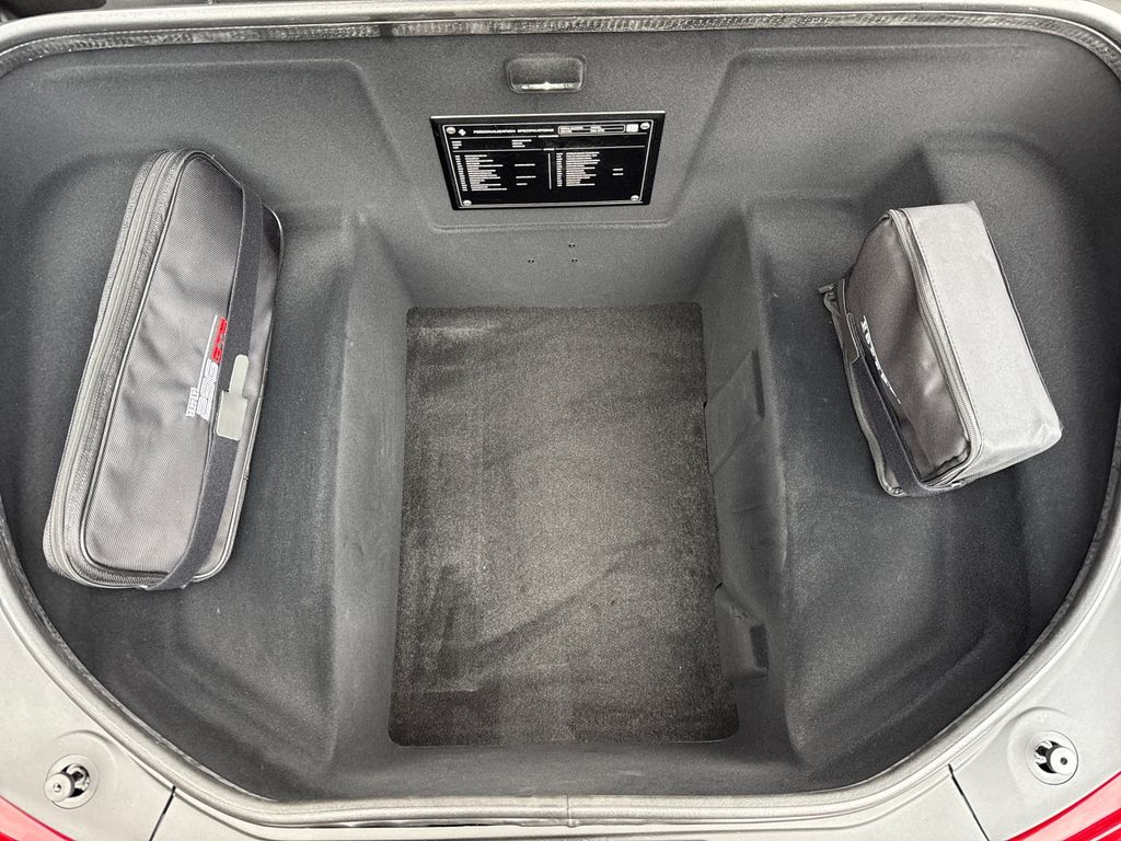 Ferrari 296 GTS 2025