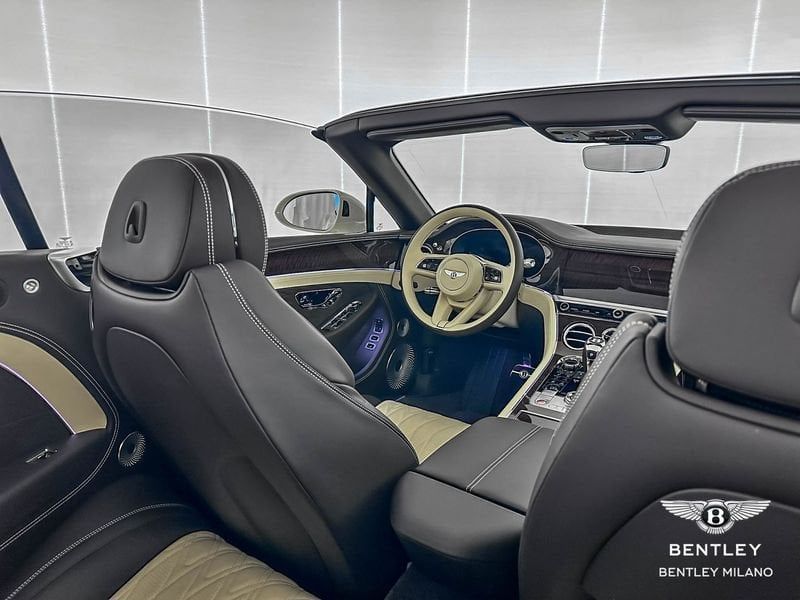 Bentley Continental 2025