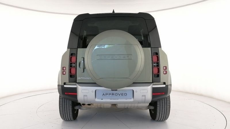 Land Rover Defender 2023