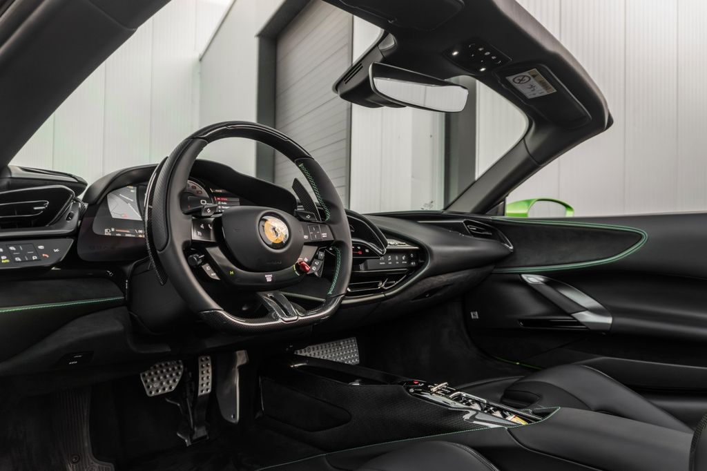 Ferrari SF90 2023