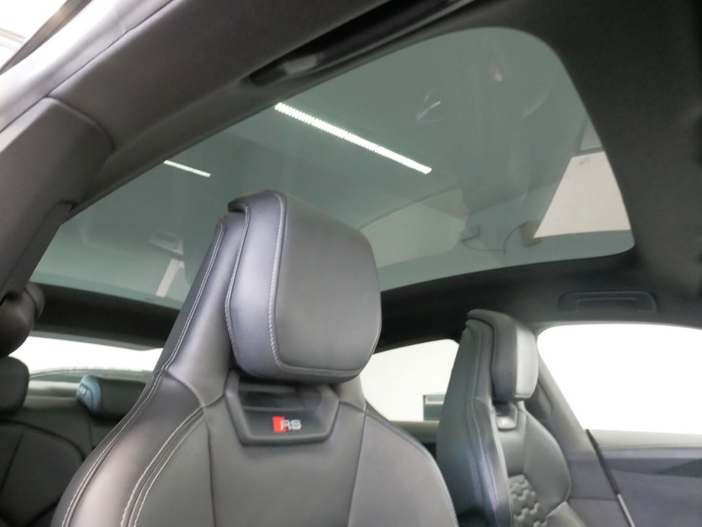 Audi RS e-tron GT 2024