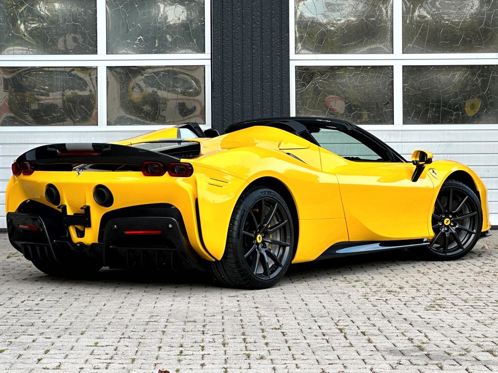 Ferrari SF90 2025