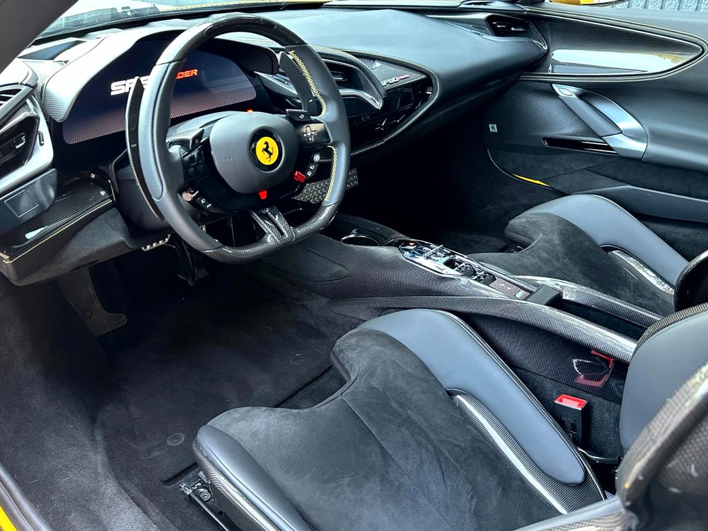 Ferrari SF90 2025