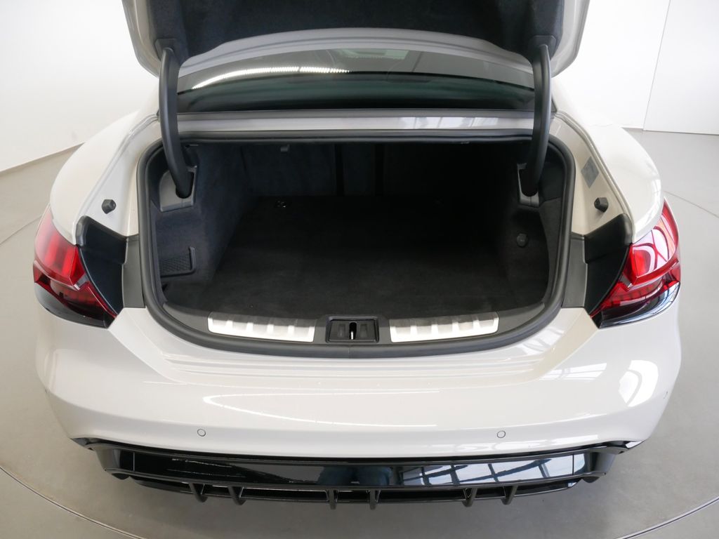 Audi RS e-tron GT 2024