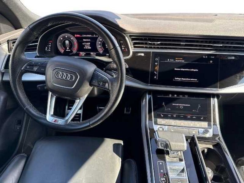 Audi Q8 2022