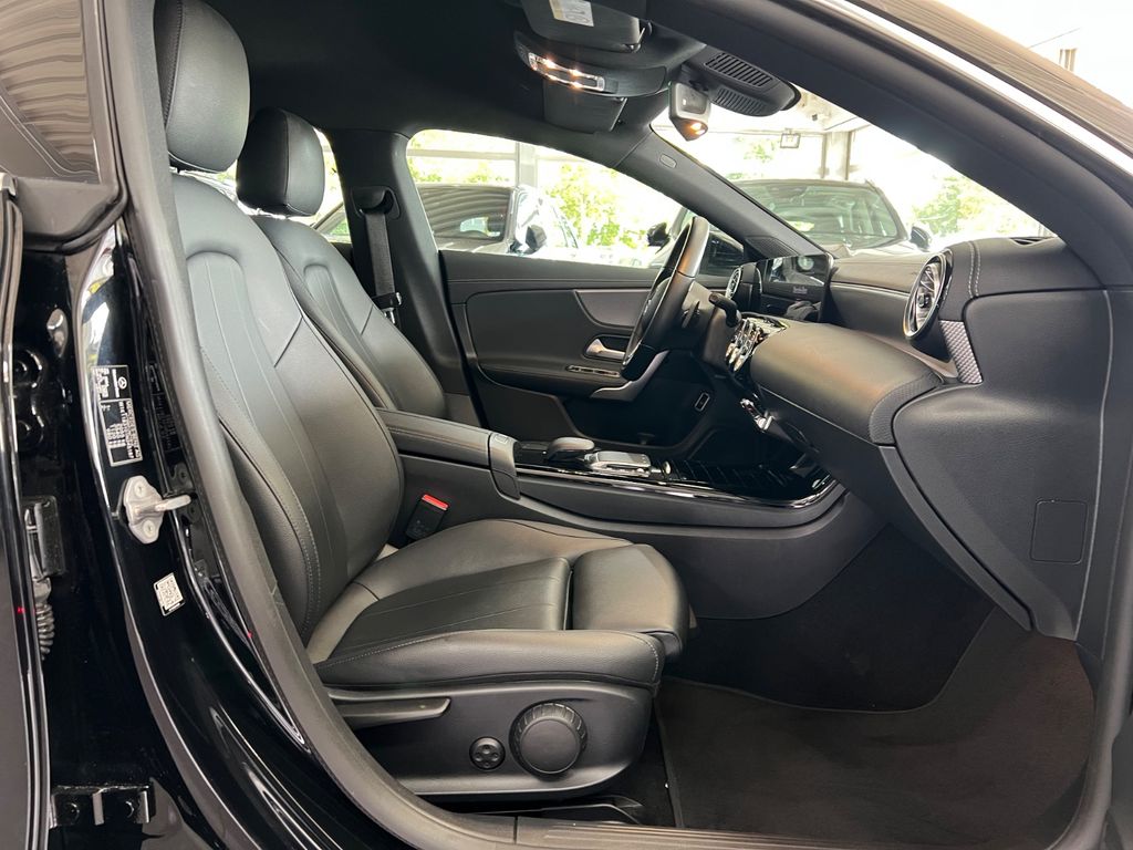 Mercedes-Benz CLA 180 2021