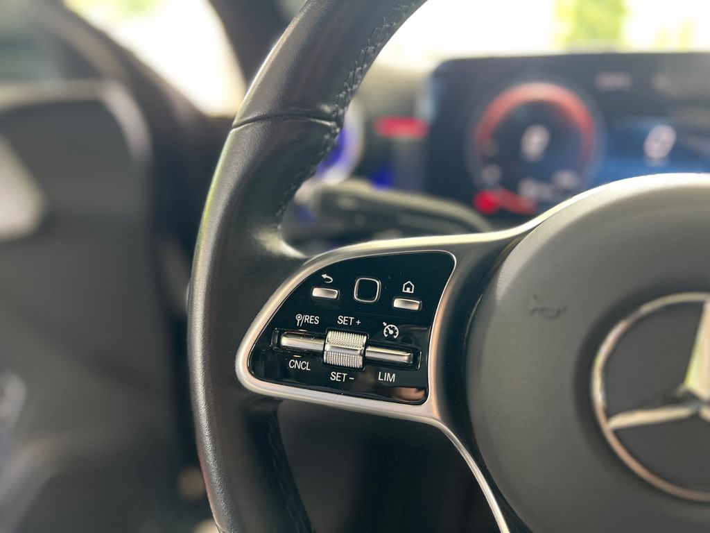 Mercedes-Benz CLA 180 2021