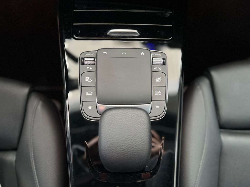 Mercedes-Benz CLA 180 2021