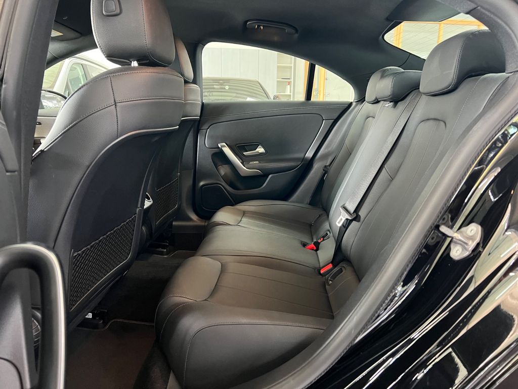 Mercedes-Benz CLA 180 2021