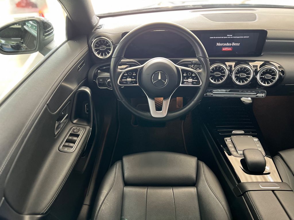 Mercedes-Benz CLA 180 2021