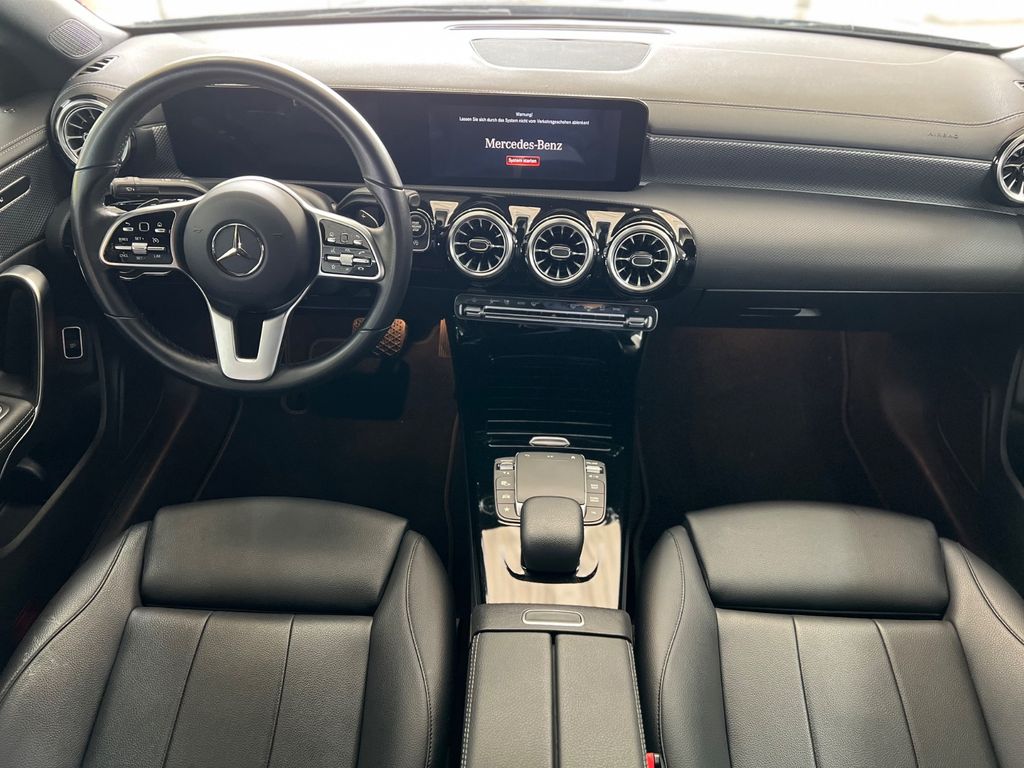 Mercedes-Benz CLA 180 2021