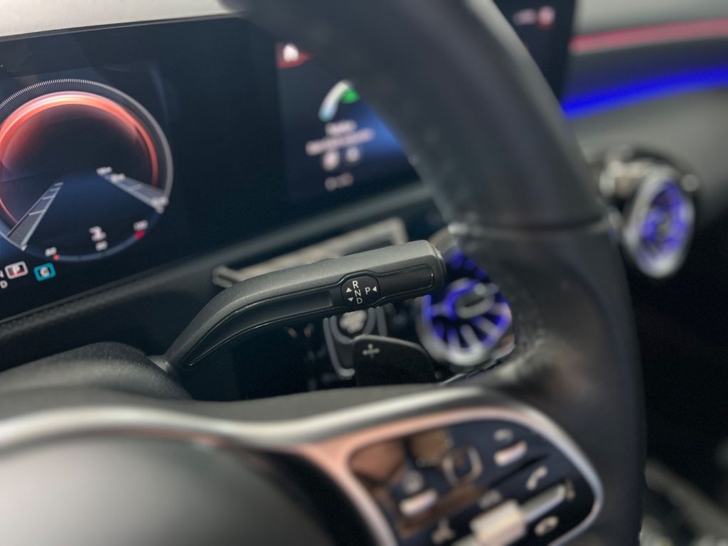 Mercedes-Benz CLA 180 2021