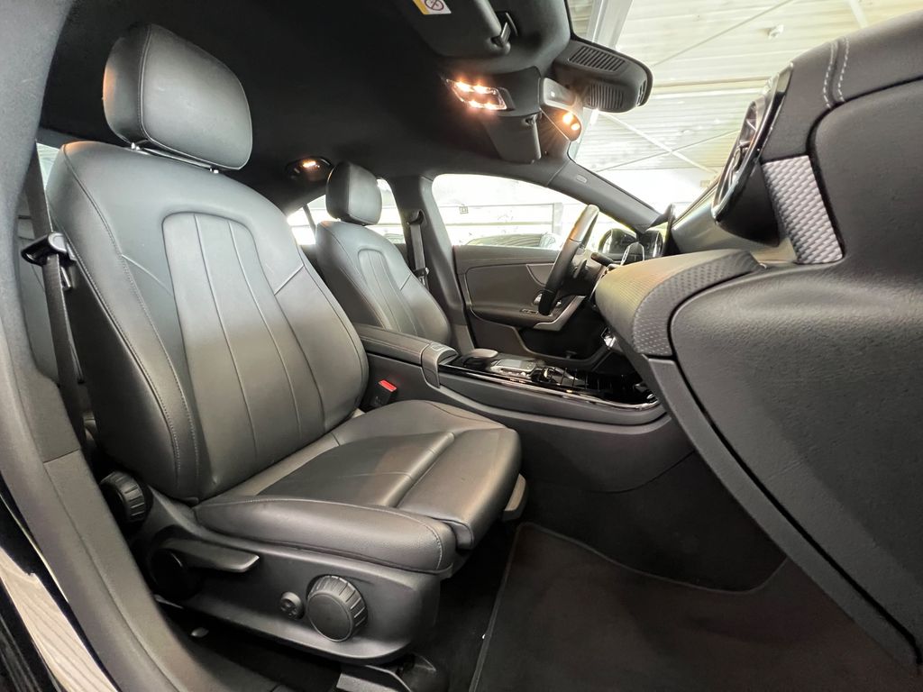 Mercedes-Benz CLA 180 2021