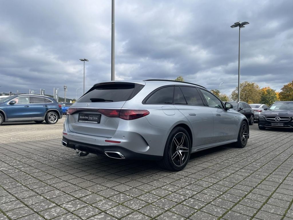 Mercedes-Benz E 300 2025