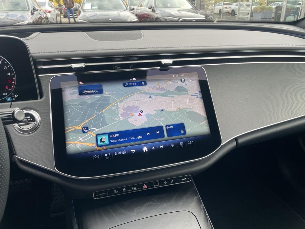 Mercedes-Benz E 300 2025