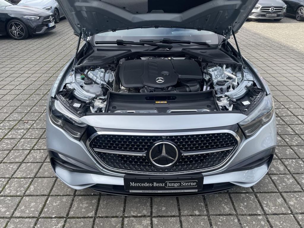 Mercedes-Benz E 300 2025