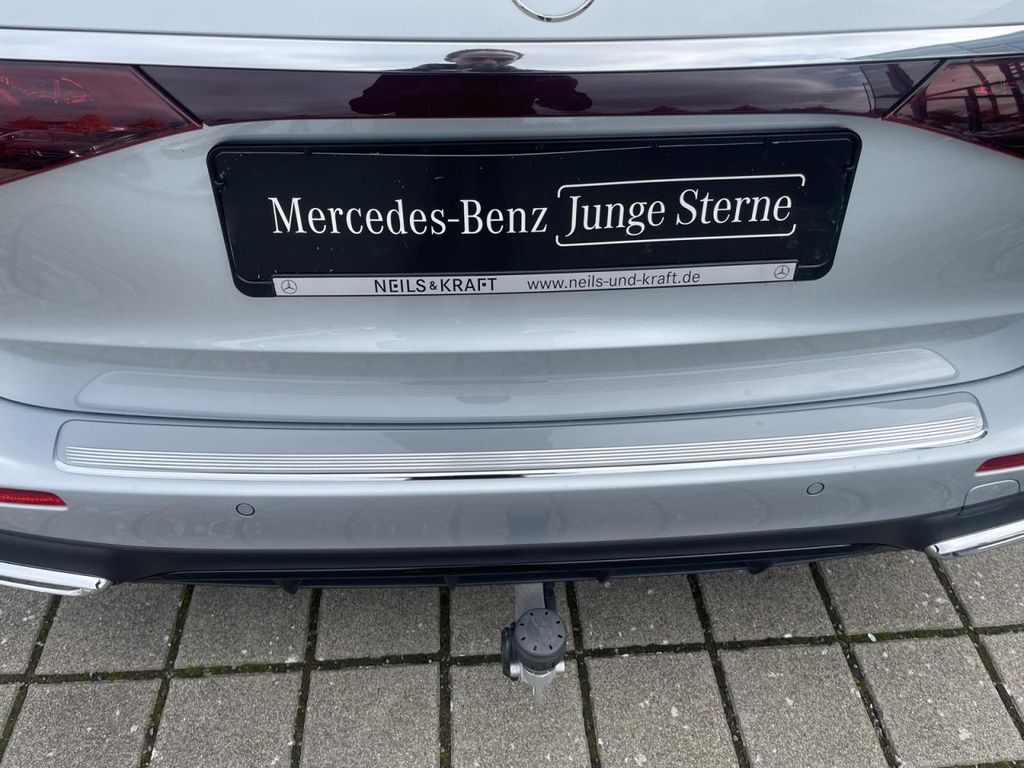 Mercedes-Benz E 300 2025