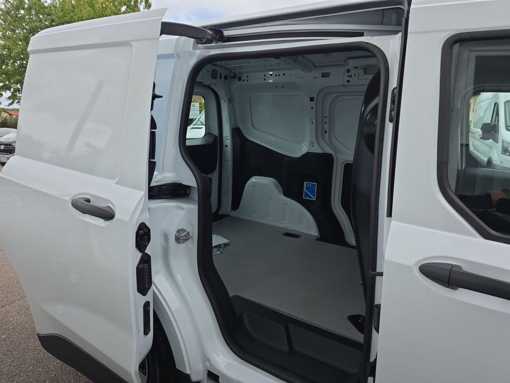 Ford Transit Courier 2025