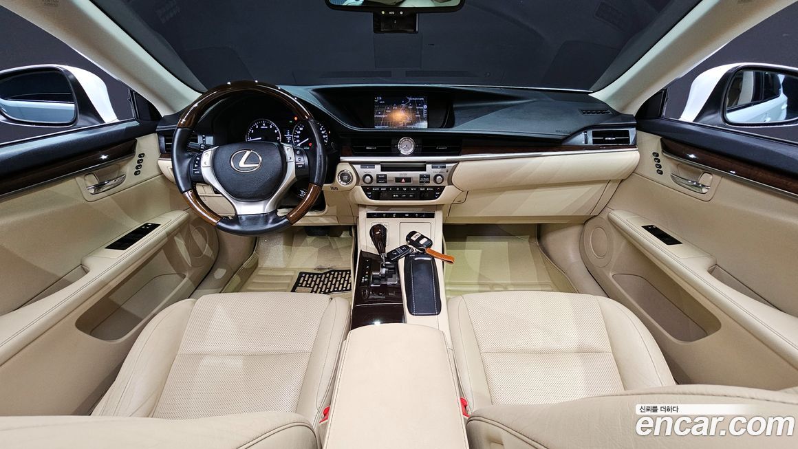 Lexus ES 2013